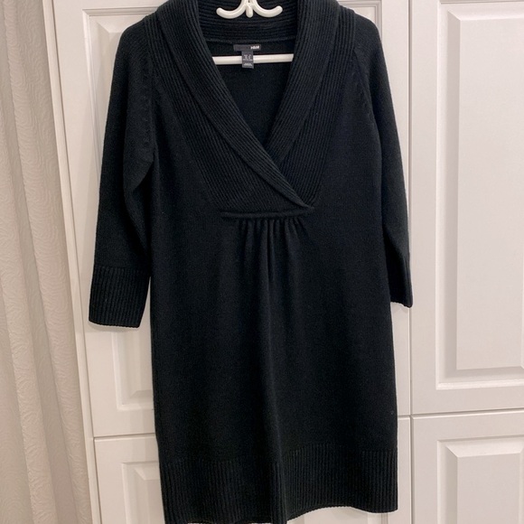 H&M. Soft knit black dress. medium. Very comfortable. Worn a few times only. - Picture 2 of 6